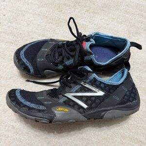 New Balance Minimus Trail 10V1 Running Shoes Black Vibram WT10BL Women’s Size 10